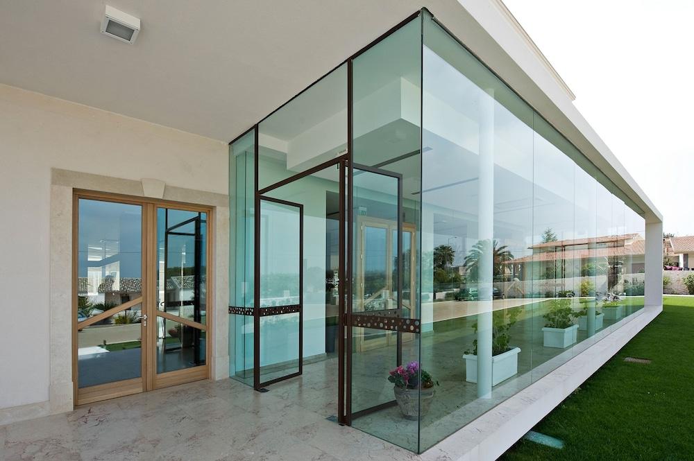 Pietre Nere Resort & Spa Modica Exterior photo